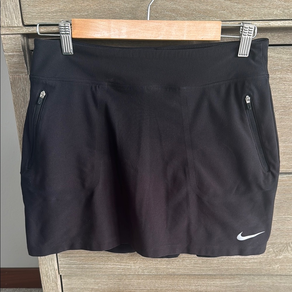 Nike Women’s golf skirt/skort black size small